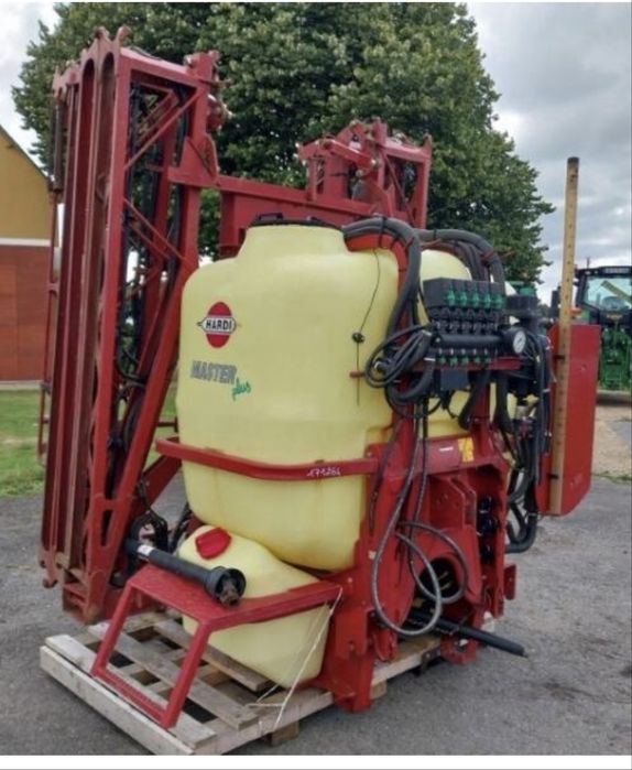 Vand masina erbicidat Hardi Navigator 3000l/ Master plus 1500l si 1200