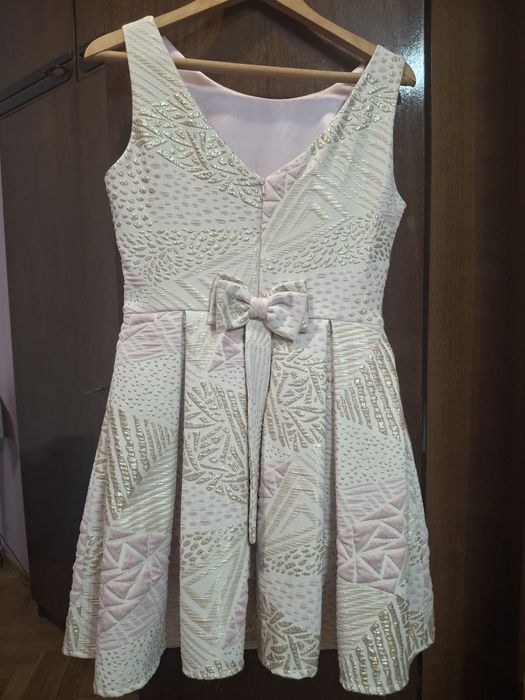 Рокля на юнона носена веднъж