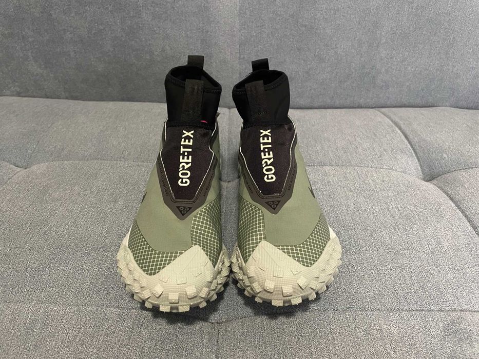 Nike ACG Gore-Tex "Mountain Fly"Clay Green nr 40