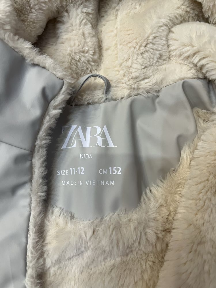 Теплая куртка Zara, рост 152 см