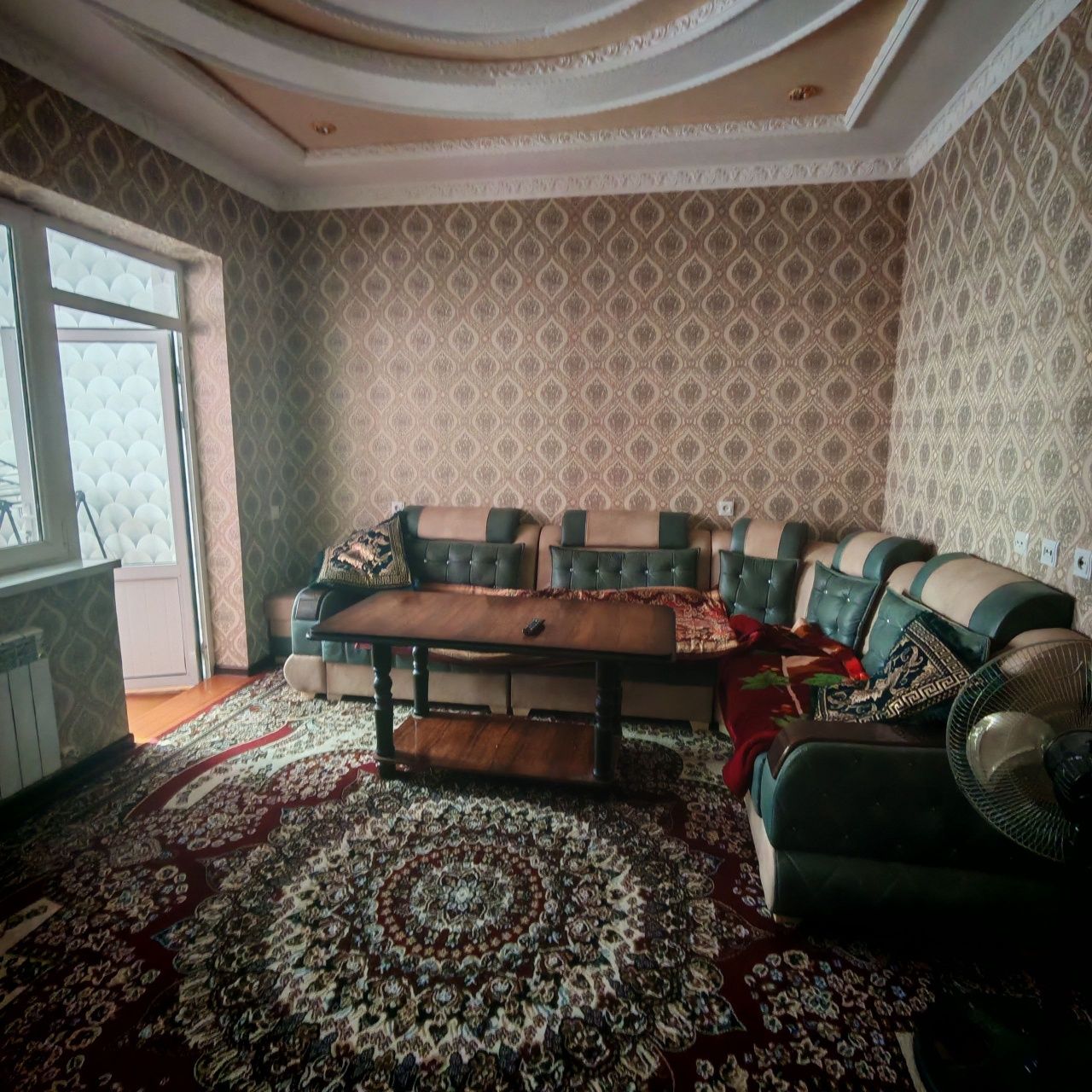 Стадион кучада янги  домда 2хонали кв 250$га ижарага берилади