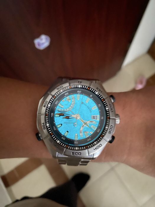 Часовници в добро състояние !