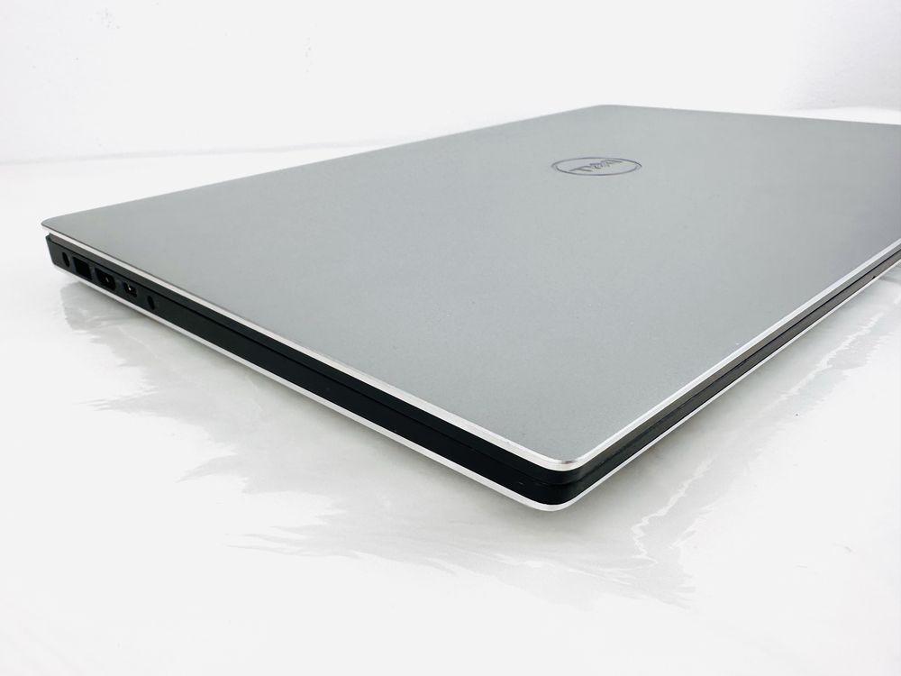 Dell Precision 5520 15.6" i7-7820HQ 32GB RAM 1TB SSD Перфектен!
