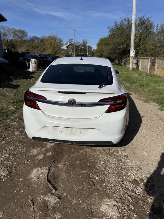 Faruri xenon opel insignia facelift
