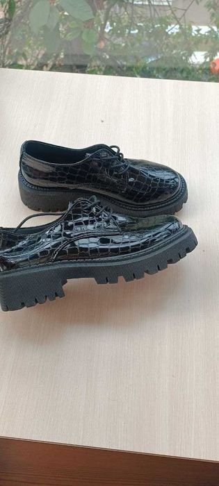 елегантни черни дамски боти на платформа 40лв р-р36 и 40лв р-р38