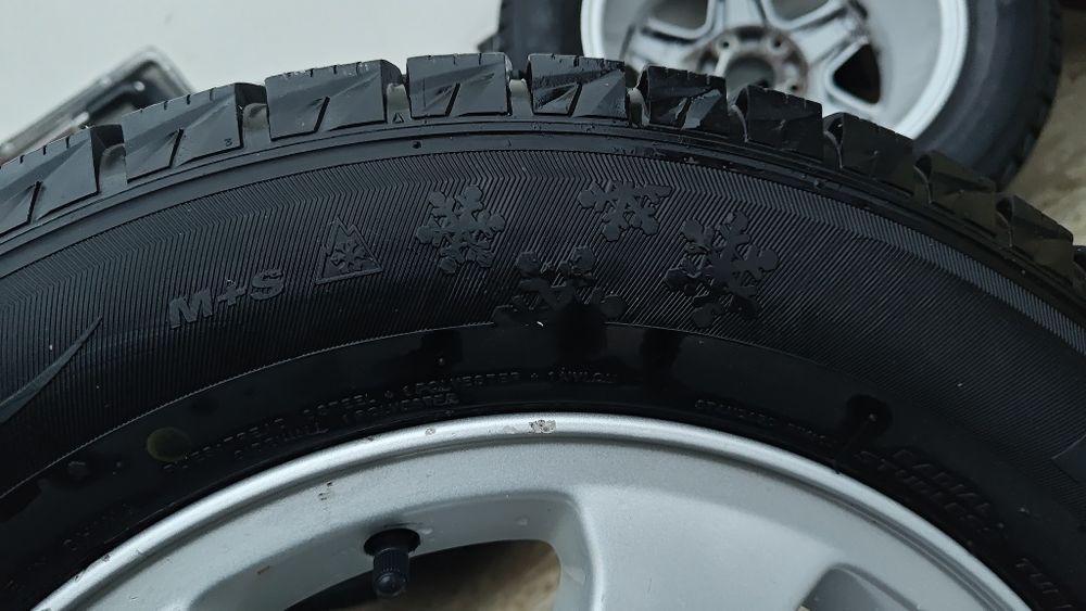 Set 4 roți 195/65 R15 (jante+cauciucuri mixte) opel zafira