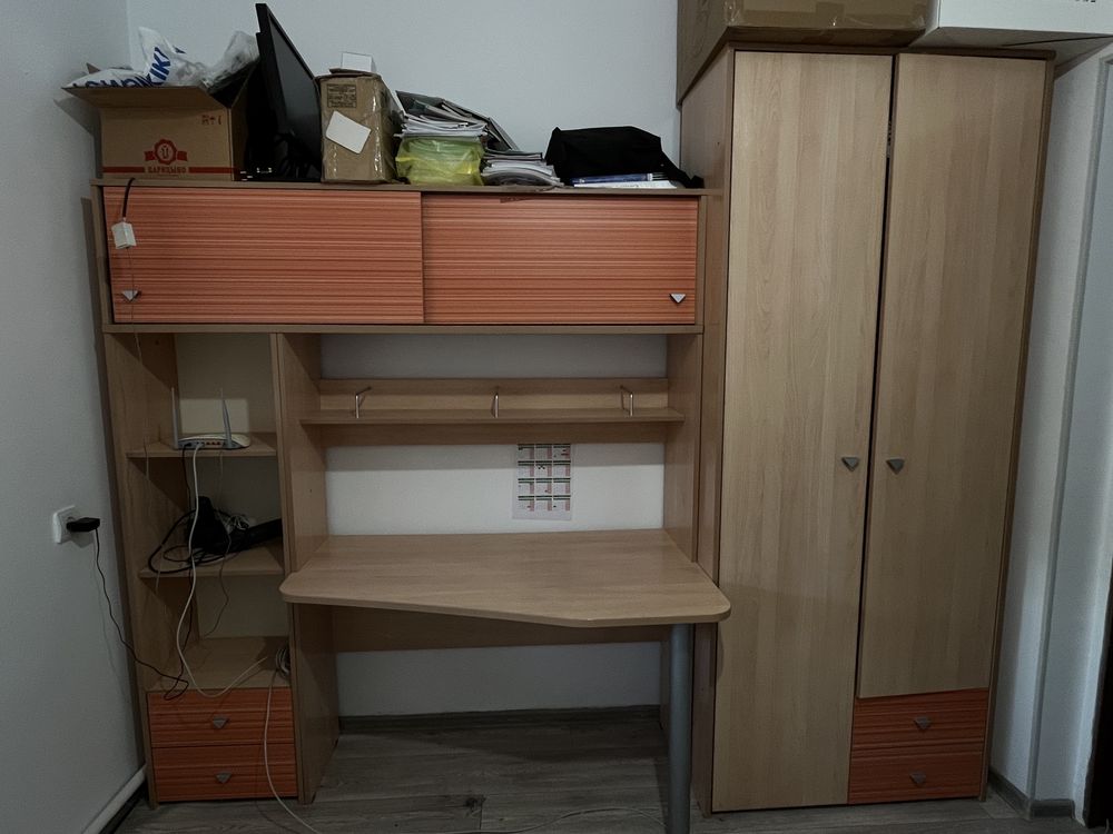 Стеллаж со шкафом в спальню