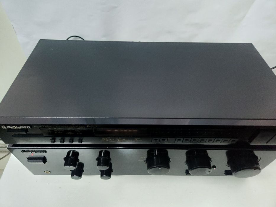 Amplificator Pioneer A 401 și tuner