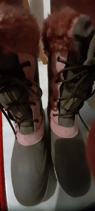 Моля,разгледайтте артикулите...Маратонки  юношески,ботуши ,дамско пал