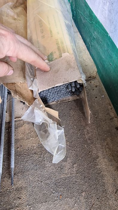 Электроды в полцены! 7 кг.