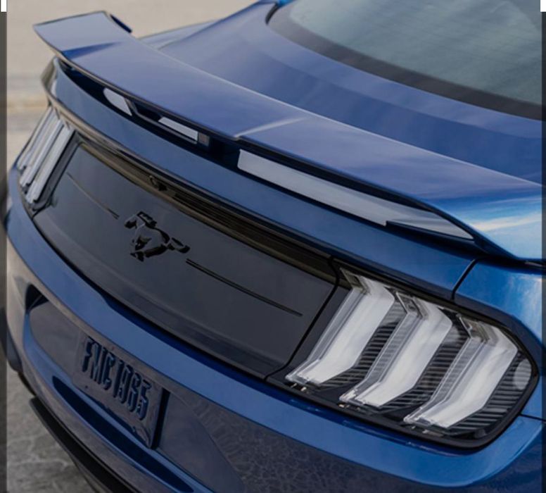 Ford mustang задни стопове 15-17 18+ жълт мигач