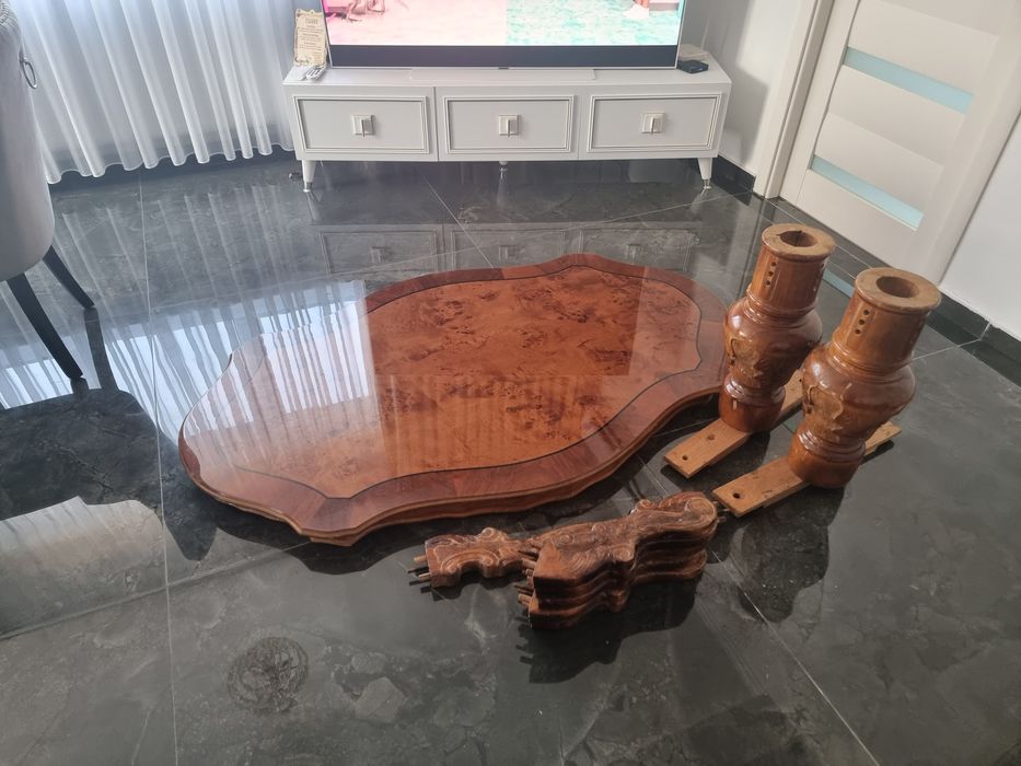 Masă  din lemn  rustic