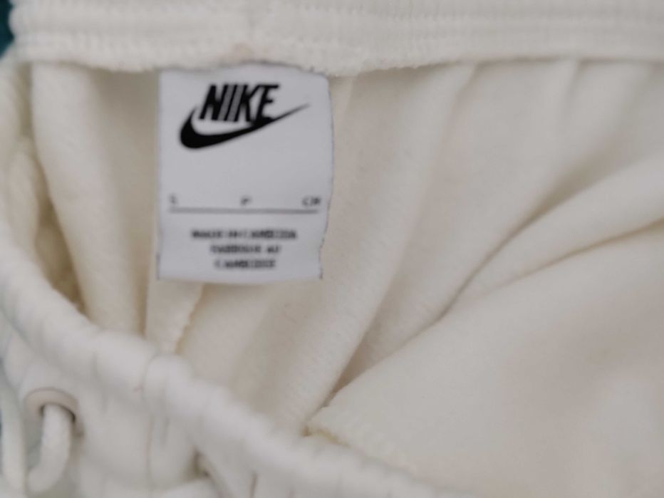 Дамски панталон Найк размер С