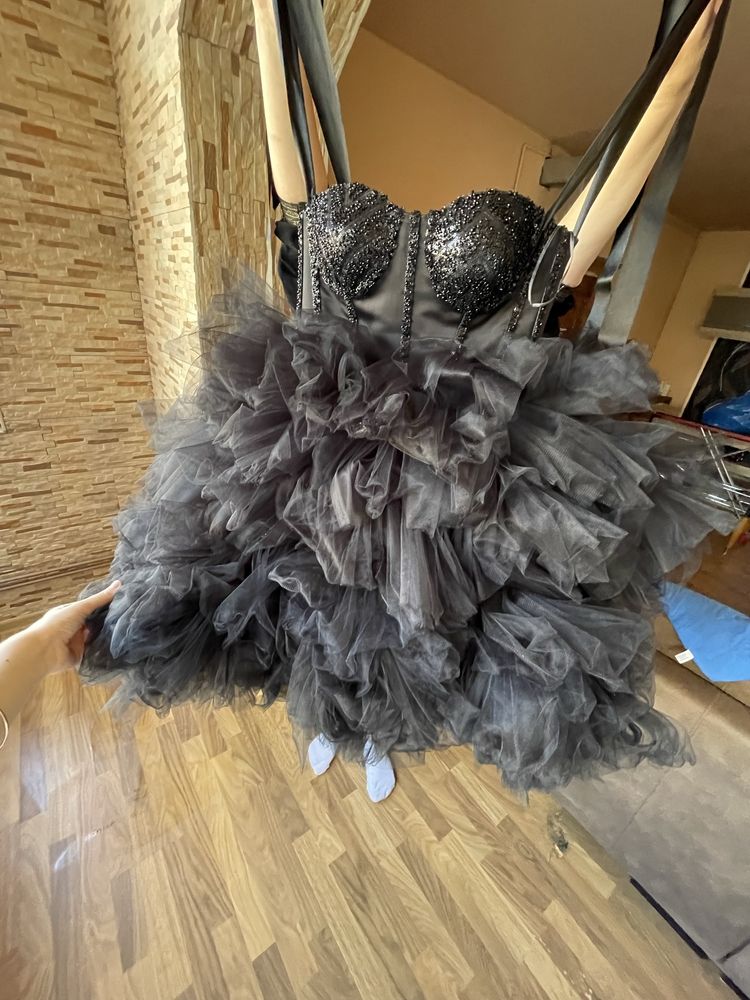 Rochie pentru banchet sau majorat facută de designerul Marian Bulbuc