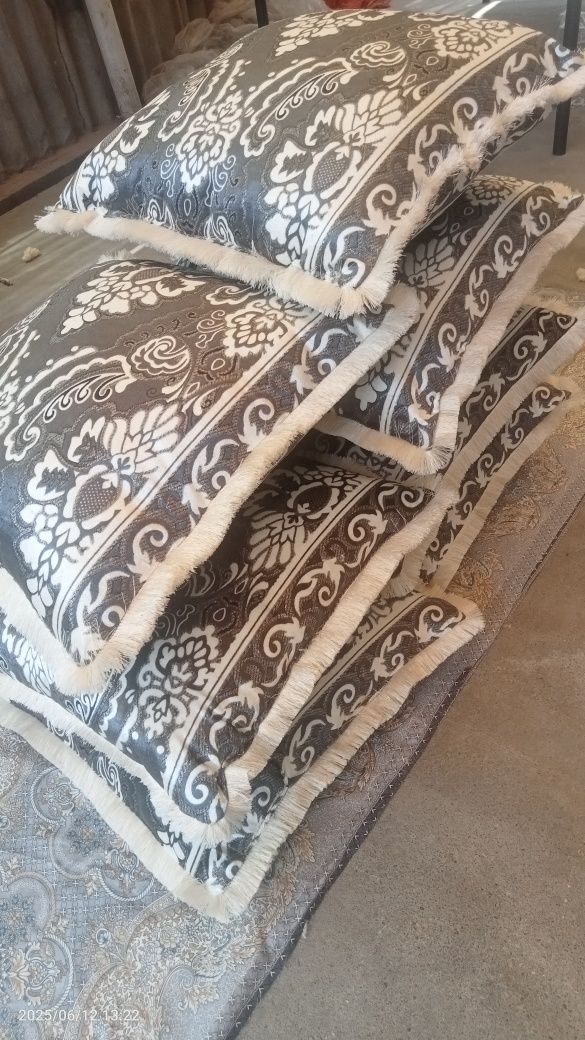 Koʻrpa koʻrpacha matras yostiq bolish