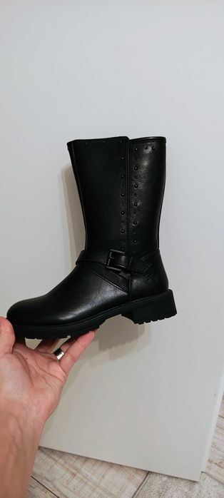 Cizme noi pentru fete