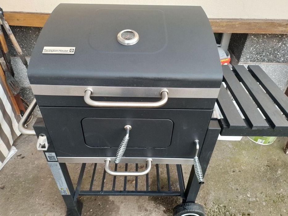 Продавам барбекю Tarrington House