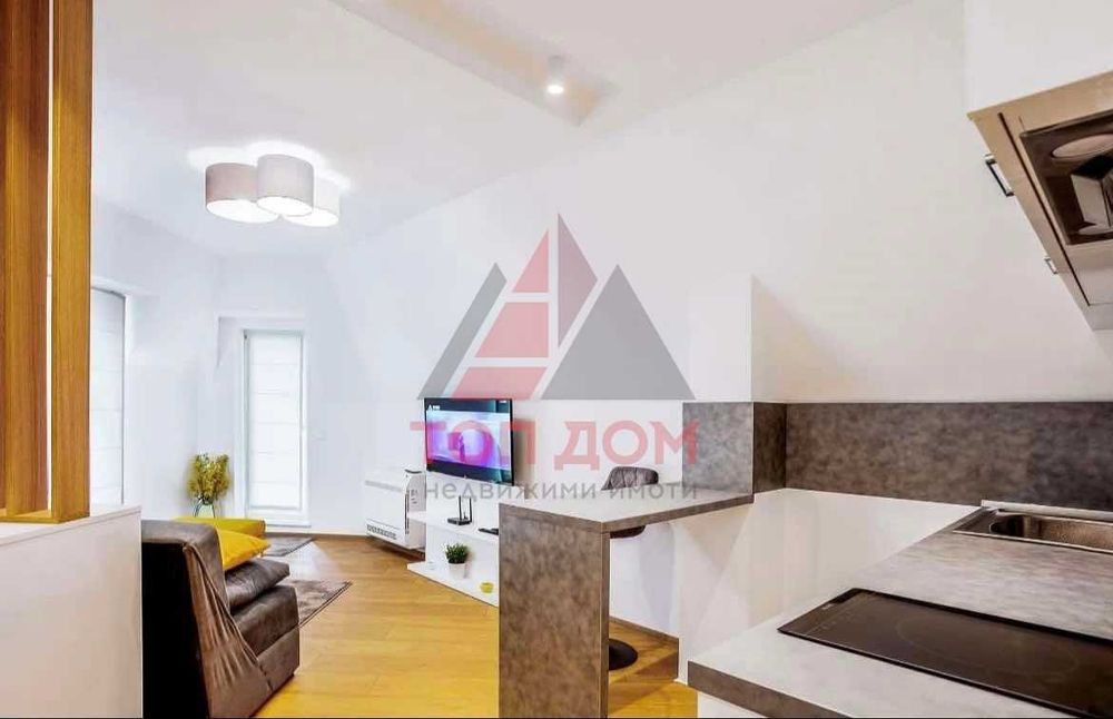 Дава се под наем Едностаен апартамент в Варна, Център - 40 кв.м за 663 € - Снимка #1