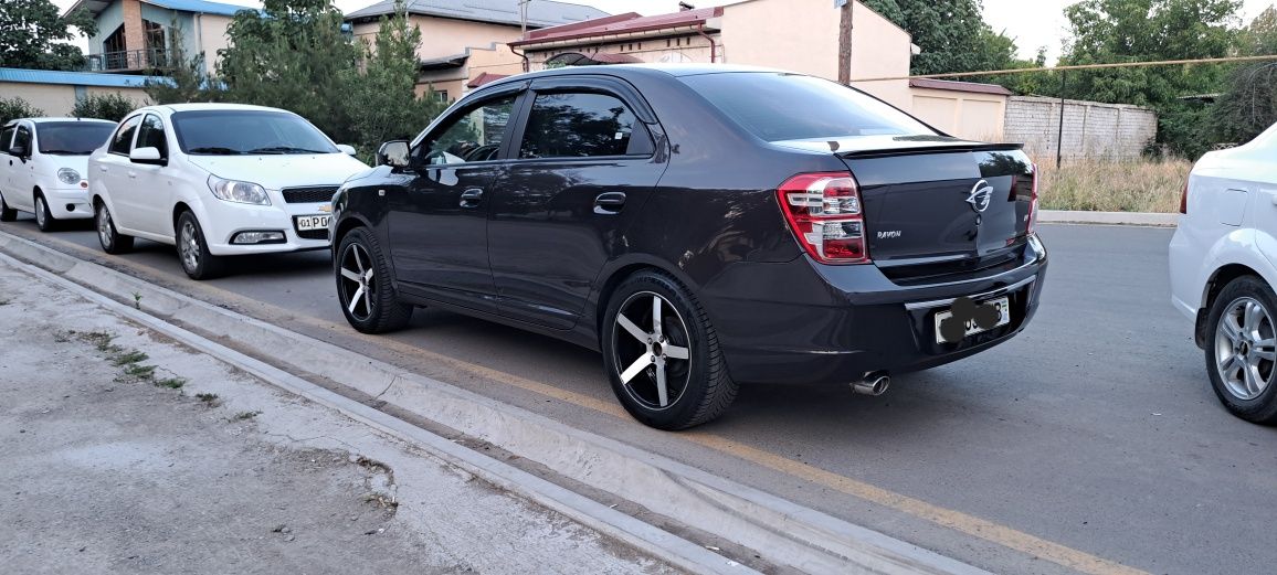 Кобальт Равон R4
