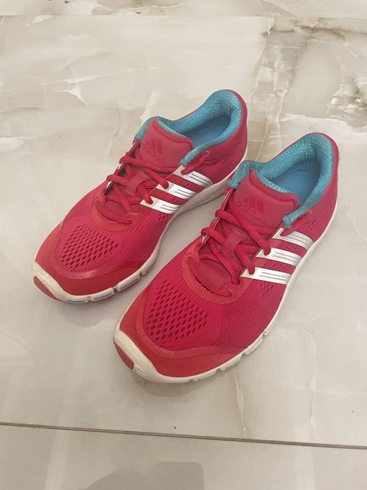 Кроссовки адидас оригинал