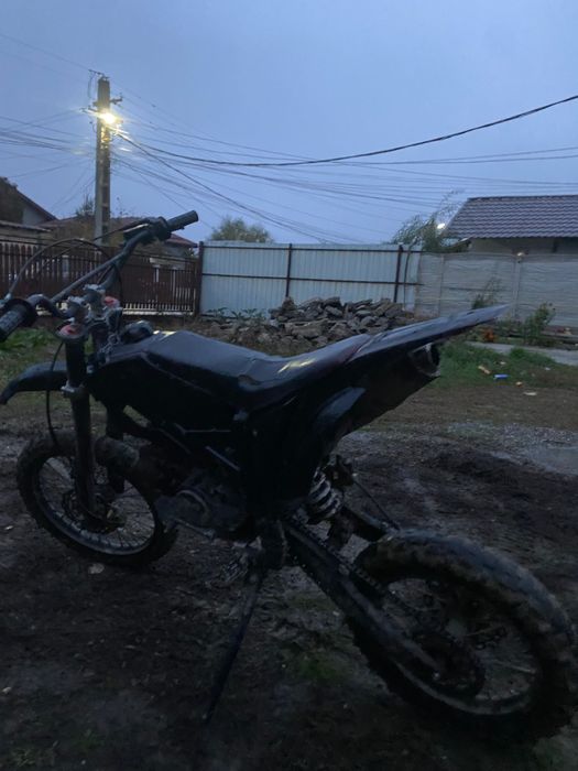 Vând cross 125cc 4t