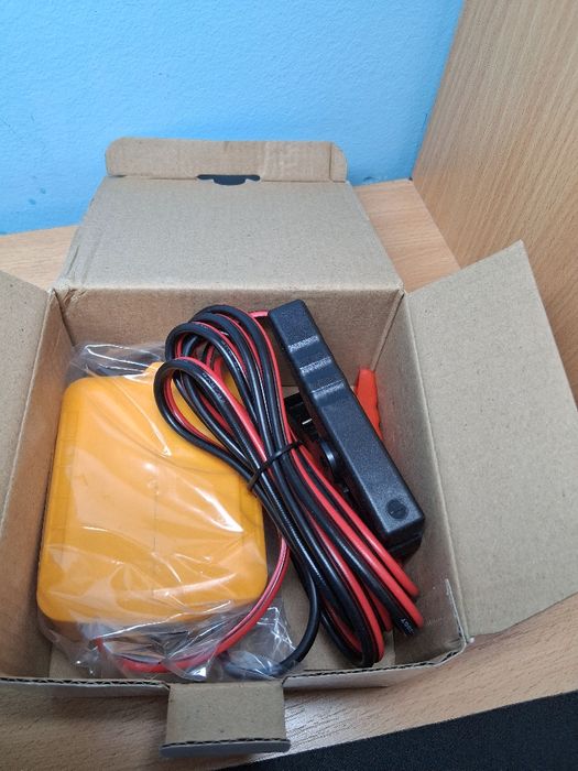 Dewalt  led Фенери 18v   Бустер 18v