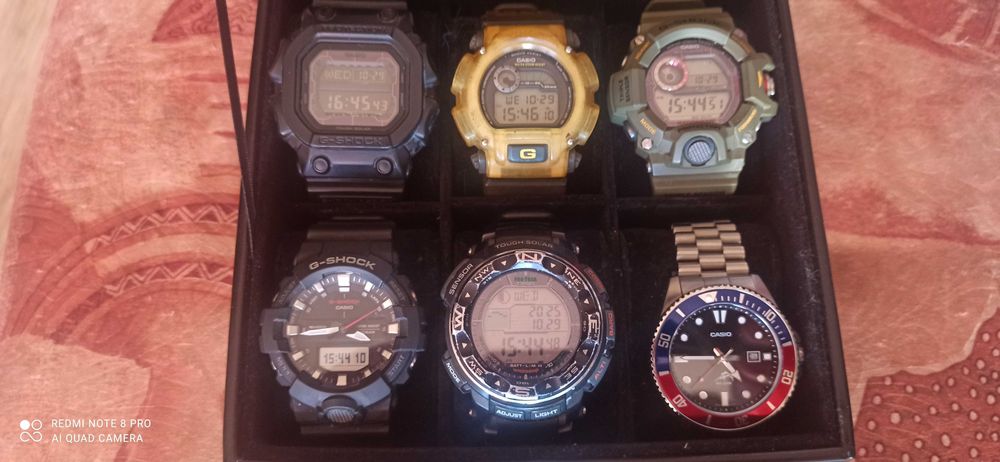 Продавам два броя Casio G-Shock