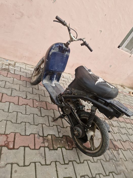 Scuter piaggio folosit