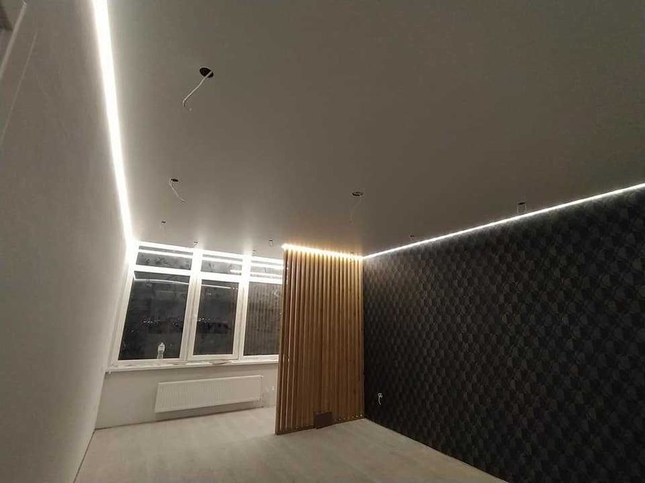 Монтажници на опънати тавани