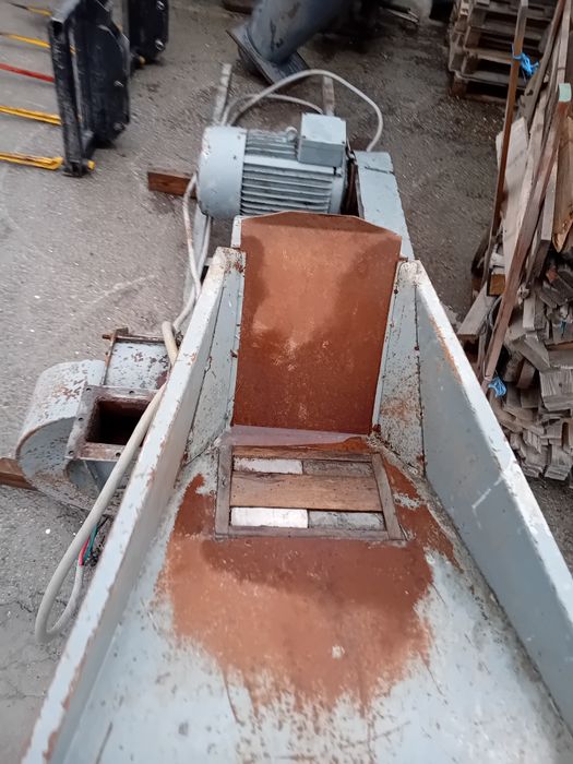 Дробилка фуражомелка продавам