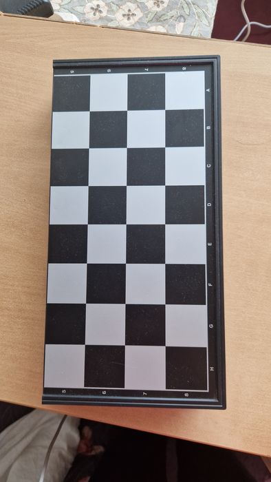 Jot de șah magnetic