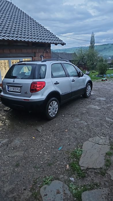 Se vinde FIAT SEDICI 4X4. Caroserie și motor de Suzuki SX4