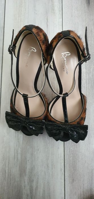 Sandale (peep toe) Bourne England cu paiete și par de ponei 36