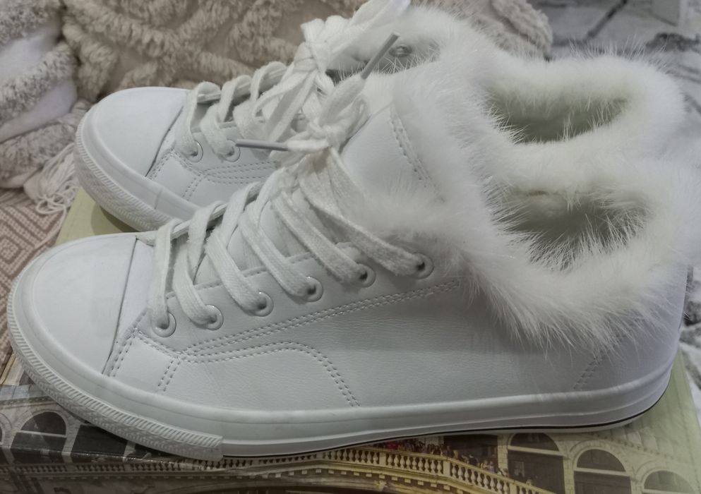 Кеды теплые  женские 40р