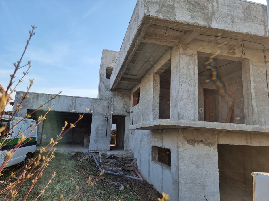 Vand casa in constructie