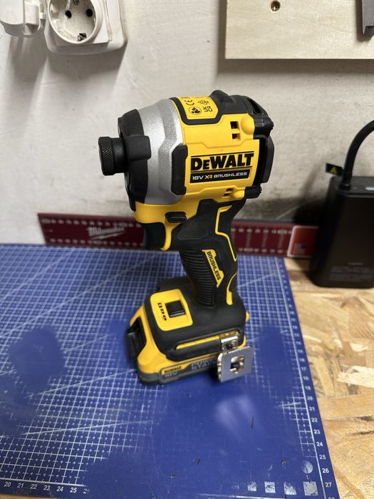 Dewalt DCD800 / DCF850