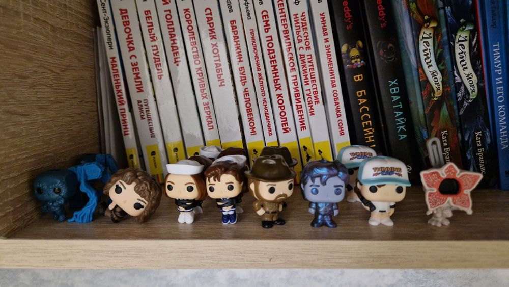 Киндер Очень странные дела