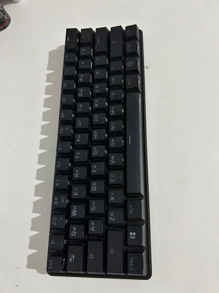 Игровая мышь Logitech G Pro Superlight и игровая клавиратура HyperX