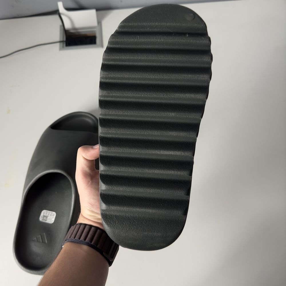 Yeezy slide slate grey