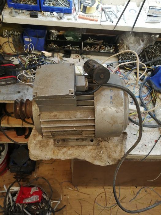 Електрически мотор