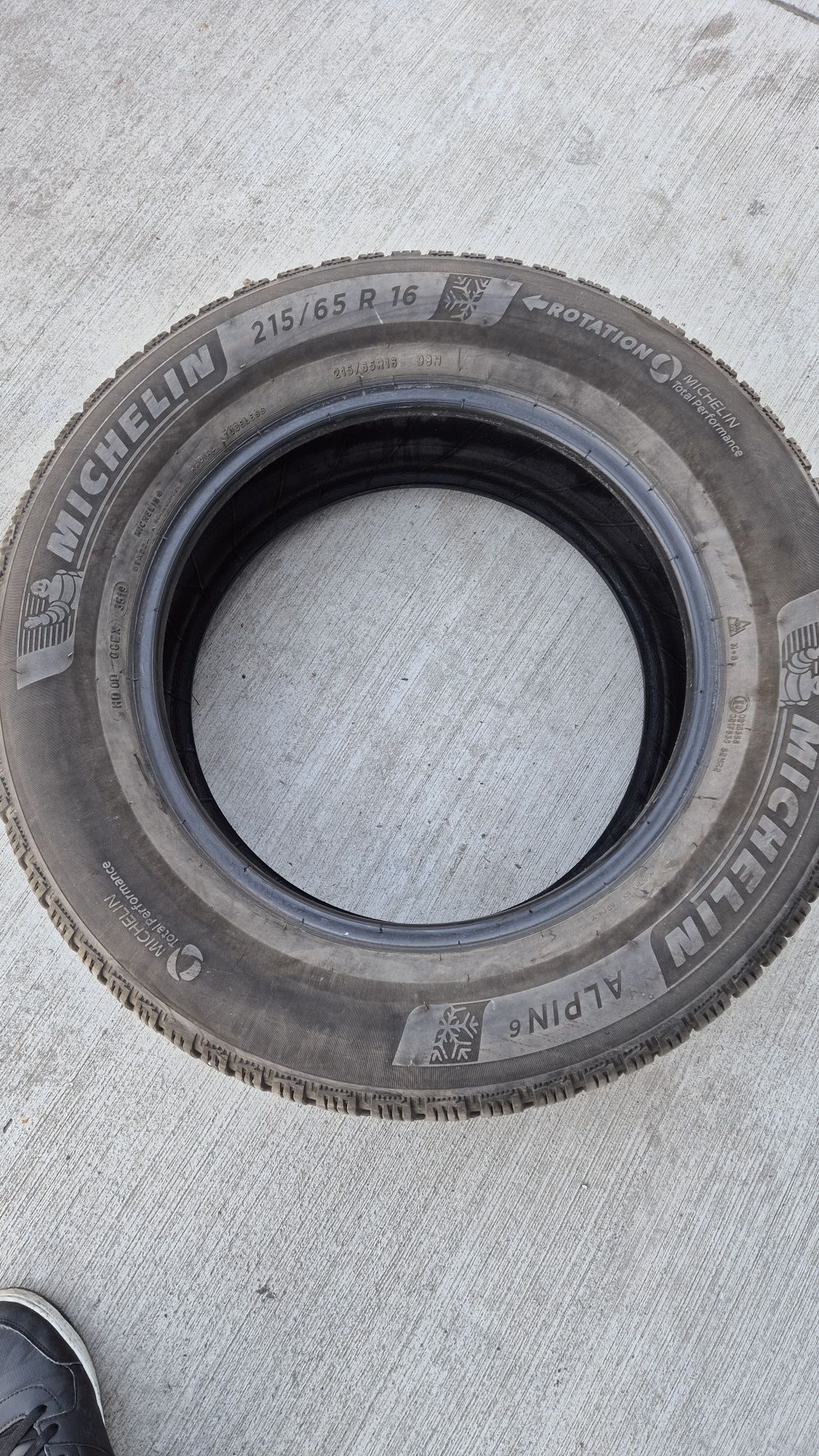 Michelin Alpine 6 - 215/65/16