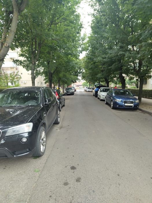 ÎNCHIRIEZ APARTAMENT Conf 1 , f. spațios, zona Centrală! LUNEI/COMPLEX