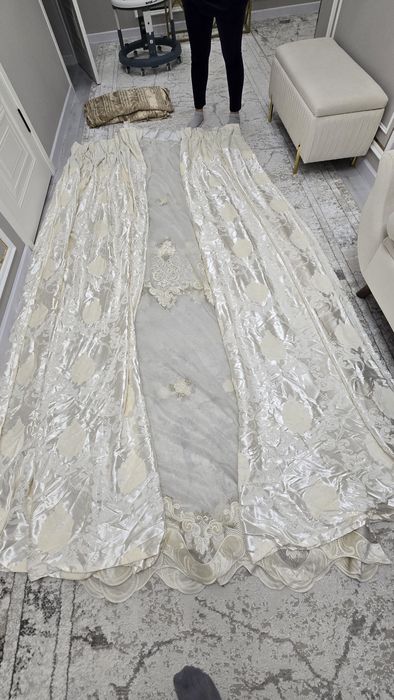 Продам комплект шторы 10000т