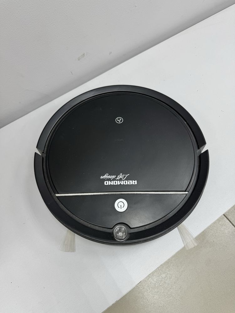 Робот пылесос Redmond RV-R290 TM79