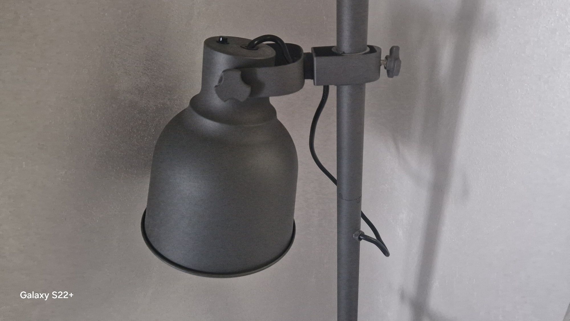 Lampadat pe picior Ikea