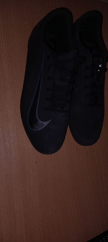 Оригинал ни бутонки на nike