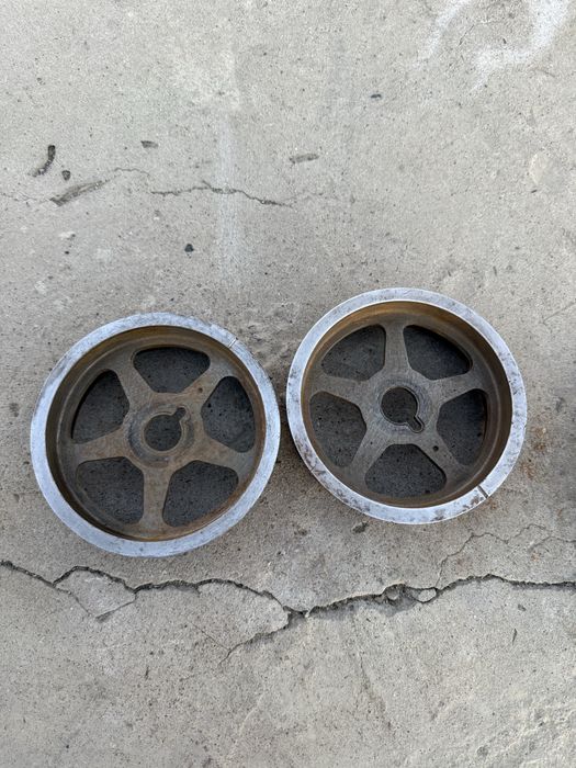 Шкив Распредвал сатылад альфартын 3.0тікі срочно