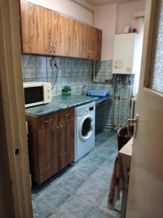 Închiriez apartament 2 camere
