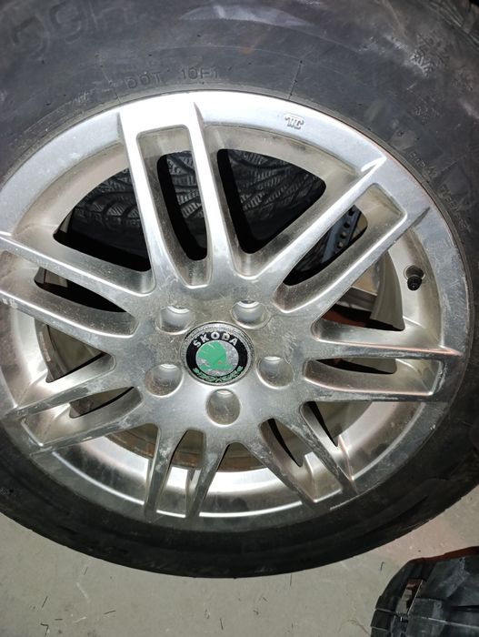 Jante Skoda  cu cauciucuri de iarnă pe 16