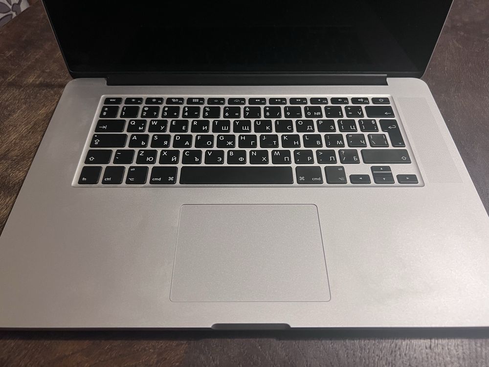 Продавам MacBook Pro 15” (Mid 2014) – Retina дисплей, i7, 16GB RAM